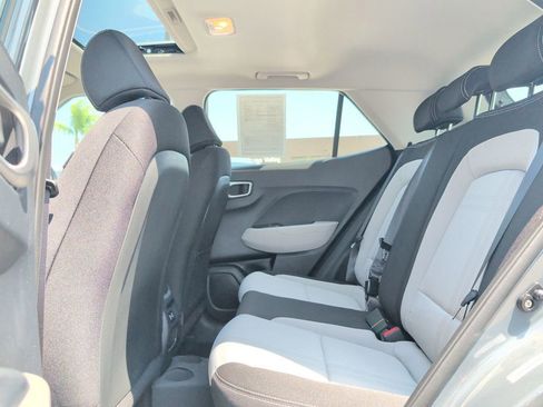 Used 2026 Hyundai Venue SEL FWD image 10