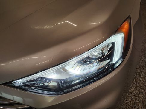 Used 2021 Ford Edge SEL image 10