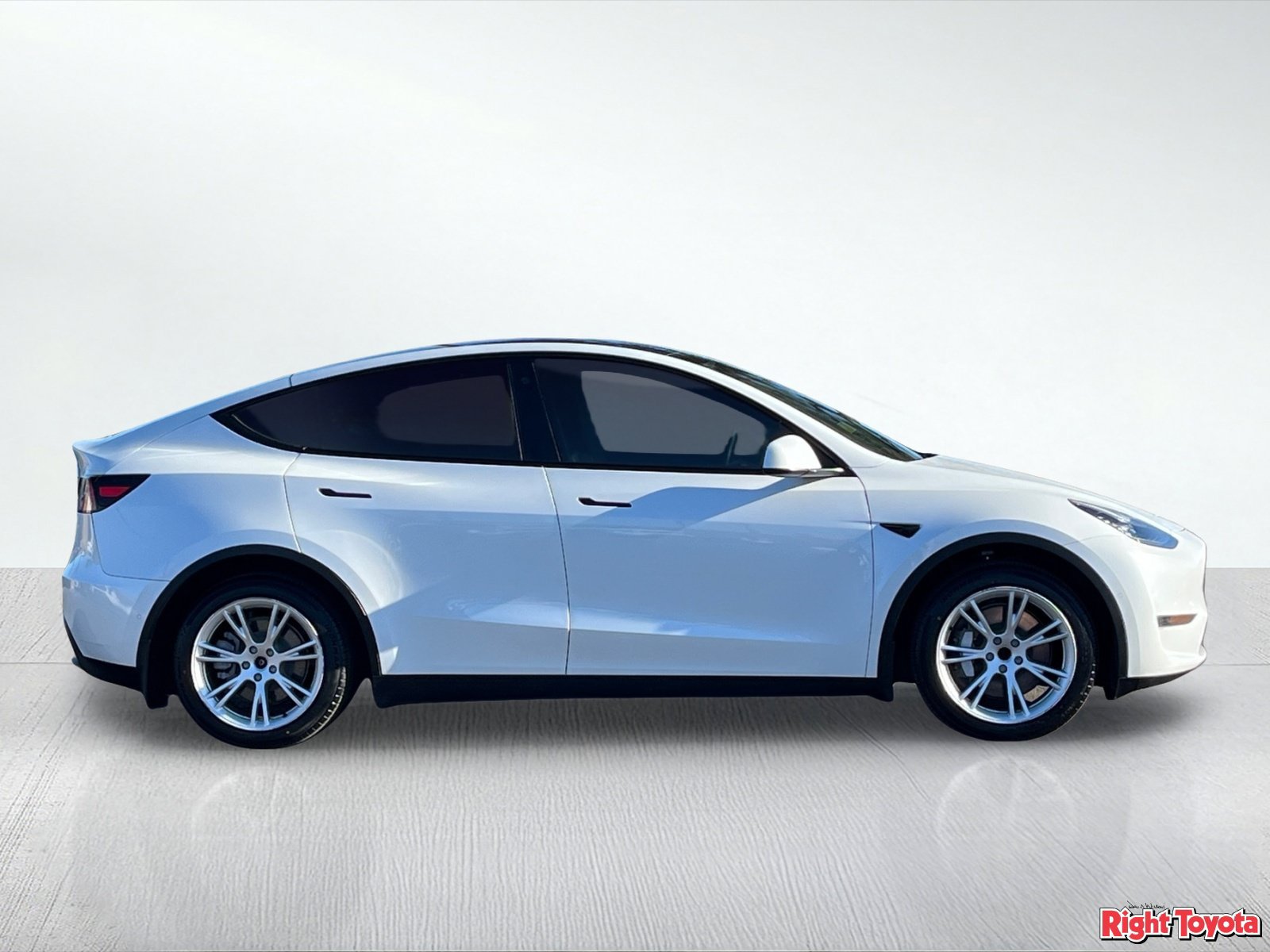Used 2021 Tesla Model Y 2WD image 7