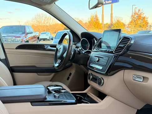 Used 2018 Mercedes-Benz GLS 450 4MATIC w/ Premium Package image 30