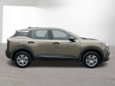 Used 2026 Nissan Kicks S AWD/4WD image 2