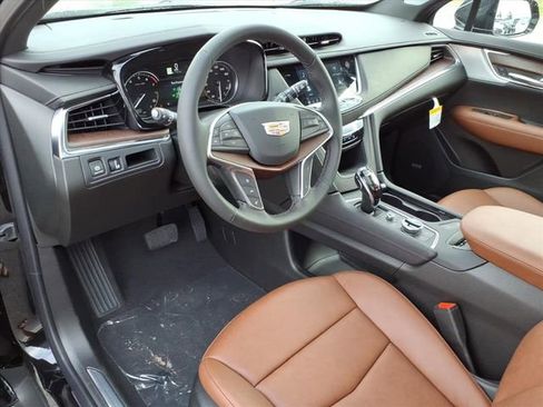 New 2025 Cadillac XT5 Premium Luxury image 3