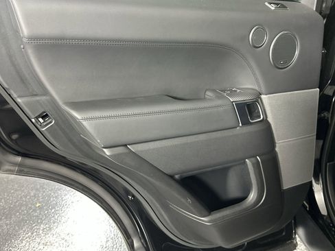 Used 2019 Land Rover Range Rover Sport Supercharged image 34