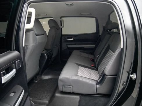 Used 2021 Toyota Tundra SR5 w/ SR5 Upgrade Package AWD/4WD image 17
