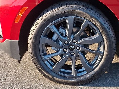 Used 2022 Chevrolet Equinox RS w/ RS Leather Package FWD image 8