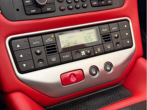 Used 2016 Maserati GranTurismo Sport image 14