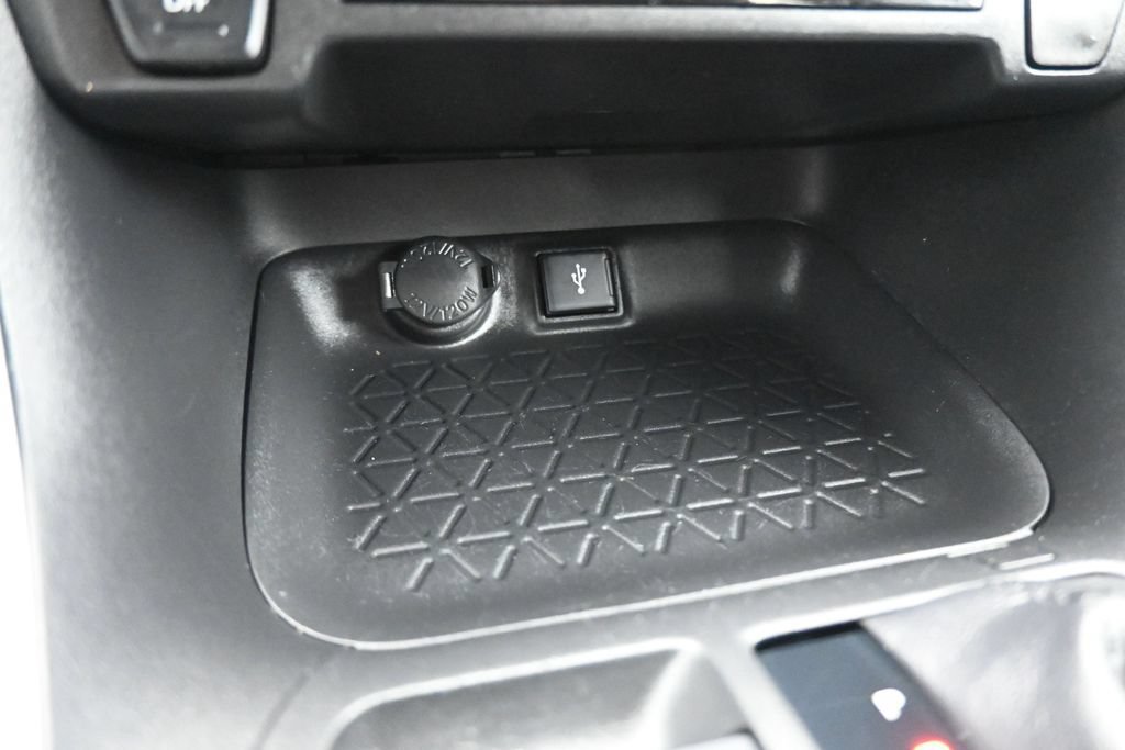 Used 2021 Toyota RAV4 LE FWD image 20