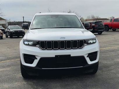 Used 2023 Jeep Grand Cherokee Laredo w/ Luxury Tech Group I