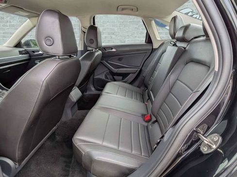 Used 2024 Volkswagen Jetta SE FWD image 13