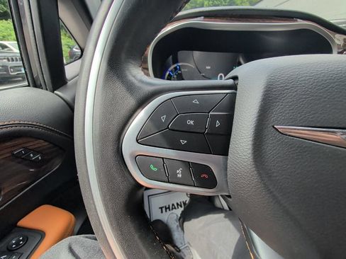 Used 2021 Chrysler Pacifica Pinnacle FWD image 20