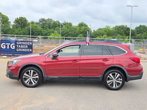Used 2018 Subaru Outback 3.6R Limited AWD/4WD image 6