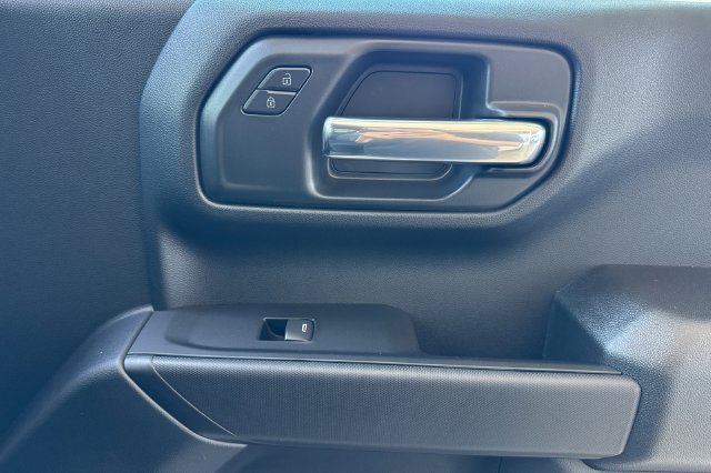 New 2026 Chevrolet Silverado 1500 Custom w/ LPO, Dark Essentials Package AWD/4WD image 25