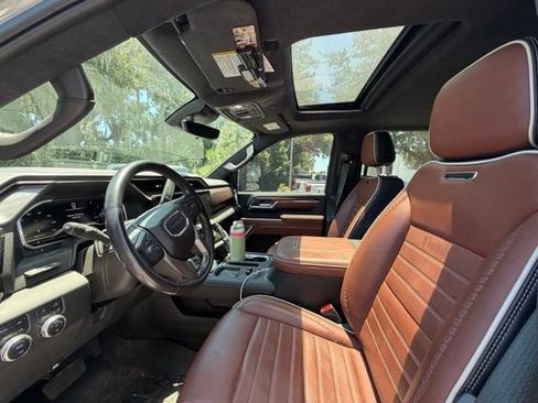 Used 2024 GMC Sierra 2500 Denali Ultimate AWD/4WD image 9