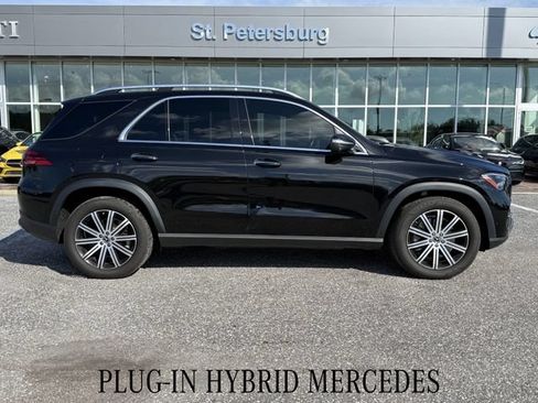 Used 2025 Mercedes-Benz GLE 450e 4MATIC image 1
