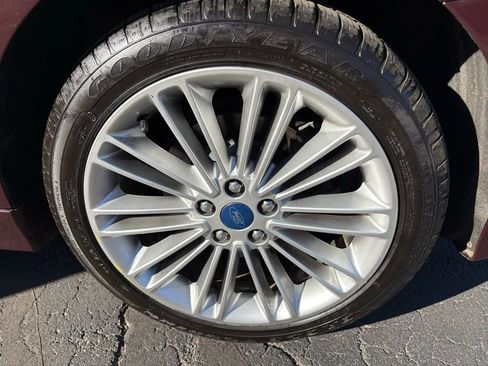Used 2013 Ford Fusion SE image 22