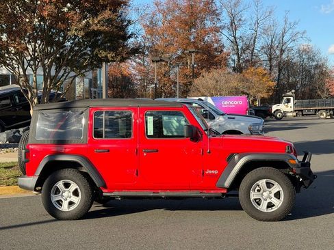 Certified 2019 Jeep Wrangler Unlimited Sport S image 5