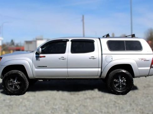 Used 2009 Toyota Tacoma 4x4 Double Cab image 4