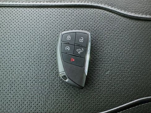 Used 2024 GMC Sierra 2500 Denali w/ Denali Reserve Package image 40