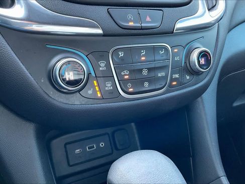 Certified 2024 Chevrolet Equinox LT image 31