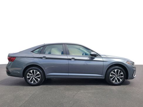 Certified 2025 Volkswagen Jetta S FWD image 5