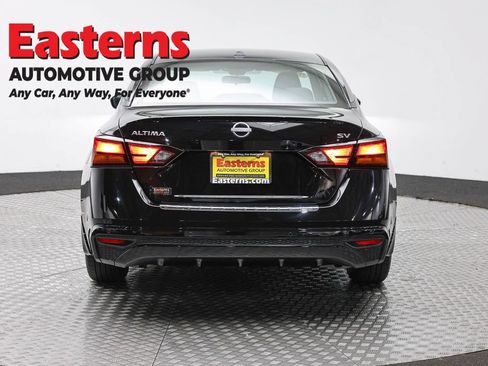 Used 2023 Nissan Altima 2.5 SV FWD image 6