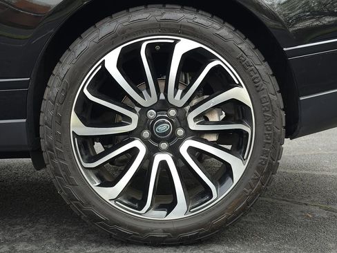 Used 2020 Land Rover Range Rover image 58