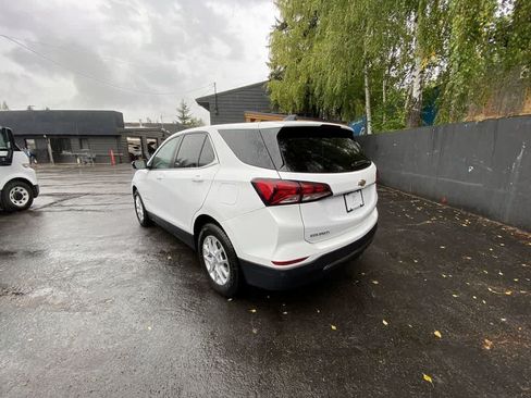 Used 2024 Chevrolet Equinox LT FWD image 4