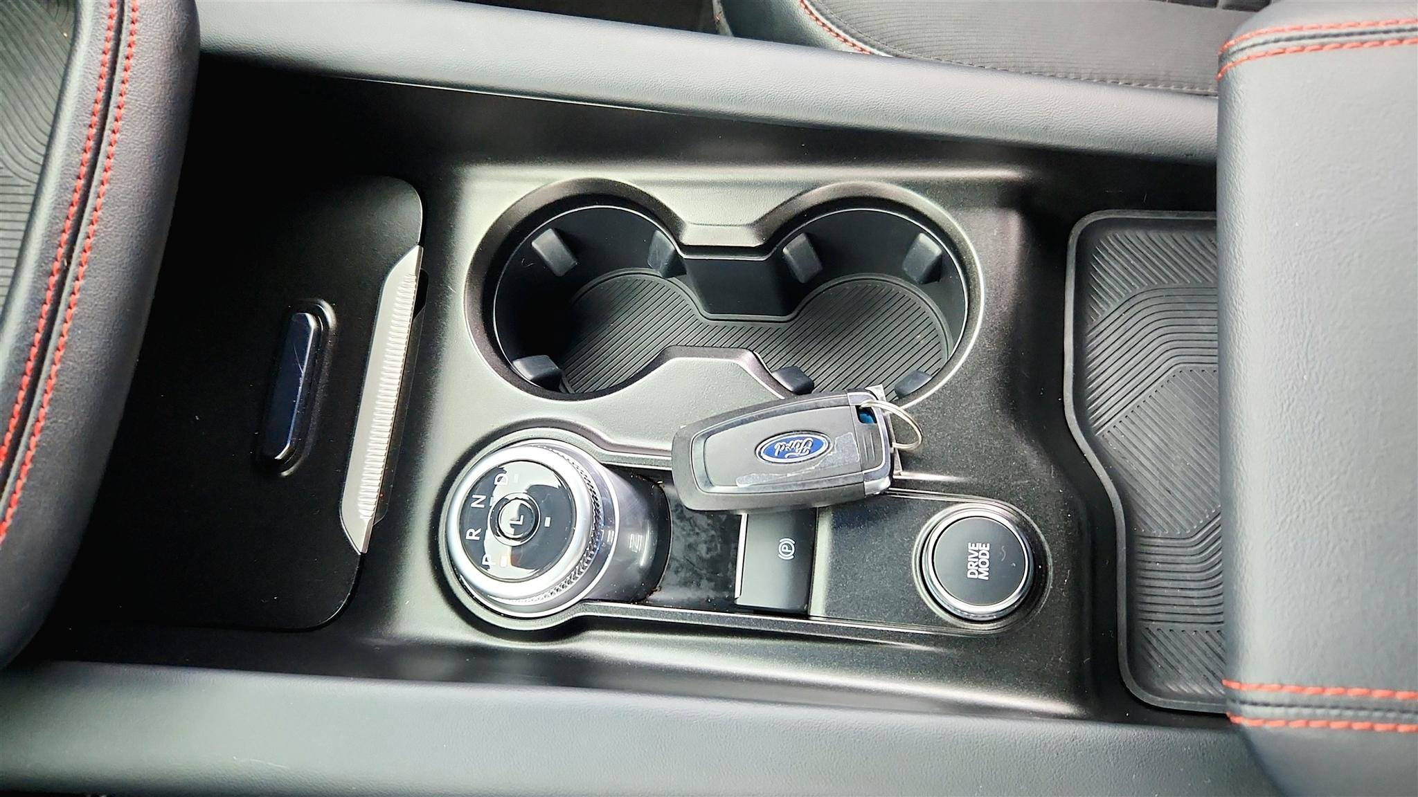 Used 2025 Ford Explorer ST-Line AWD/4WD image 15