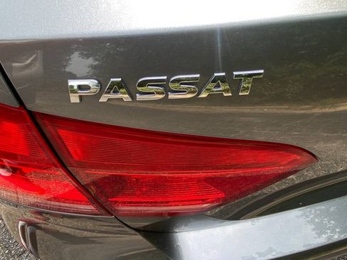 Used 2015 Volkswagen Passat 1.8T Limited Edition FWD image 36