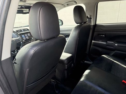 Used 2022 Mitsubishi Outlander Sport SE FWD image 20