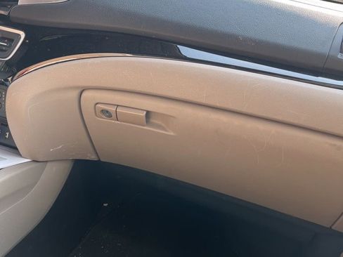 Used 2017 Honda Pilot Elite image 10