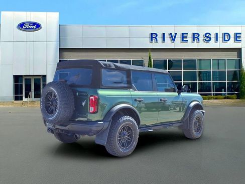 Used 2022 Ford Bronco Black Diamond image 6