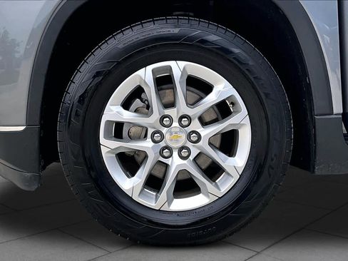 Used 2019 Chevrolet Traverse LT FWD image 11