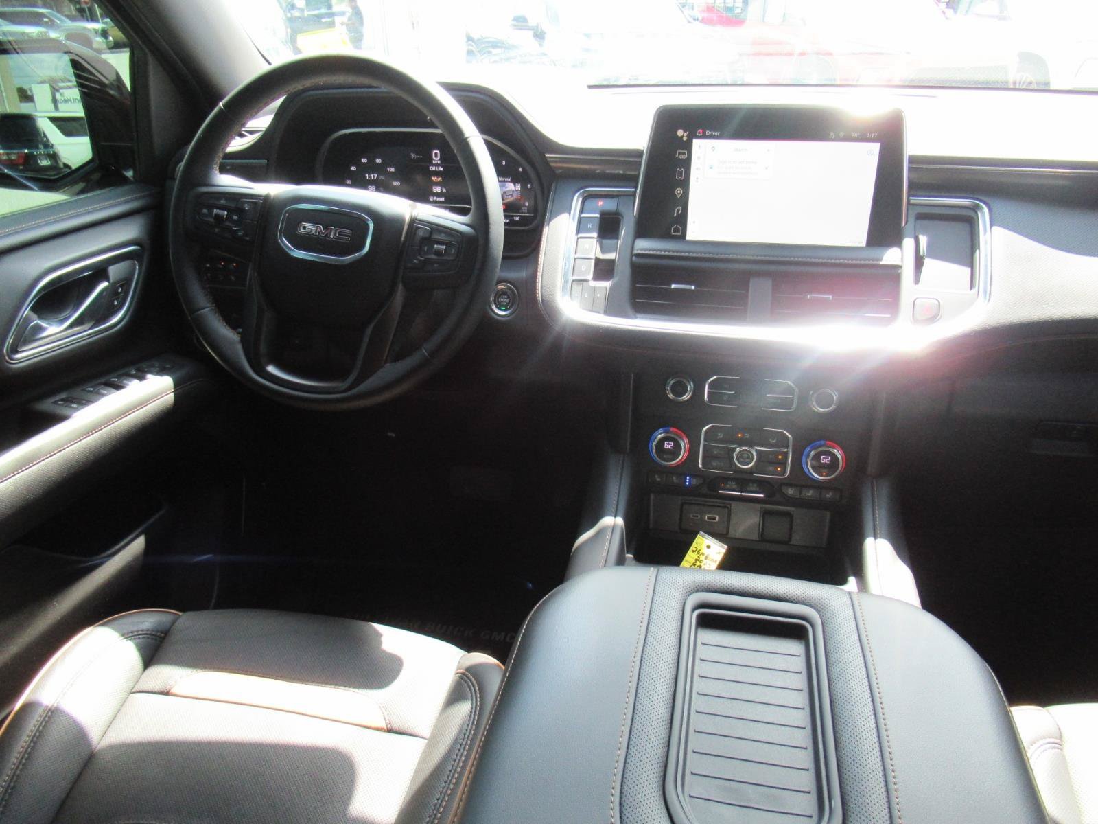 Used 2023 GMC Yukon AT4 w/ AT4 Premium Plus Package AWD/4WD image 12