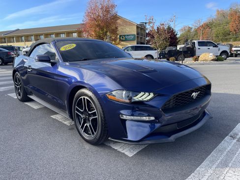 Used 2020 Ford Mustang Premium image 3