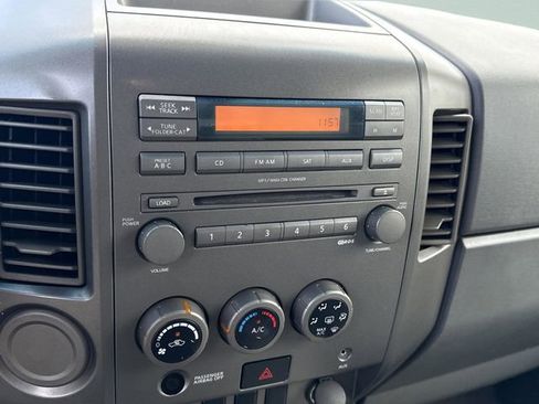 Used 2006 Nissan Titan SE RWD image 29