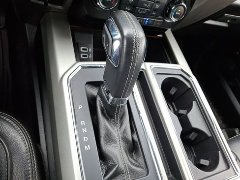 Used 2017 Ford F150 Lariat w/ Equipment Group 501A Mid image 22