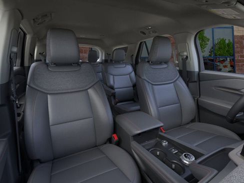 New 2026 Ford Explorer Active w/ Active Comfort Package image 10