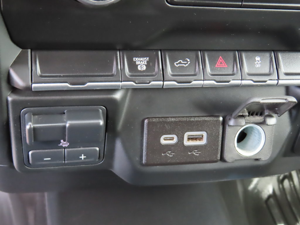 Used 2023 Chevrolet Silverado 2500 W/T AWD/4WD image 6