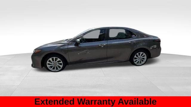 Used 2023 Toyota Camry LE FWD image 3