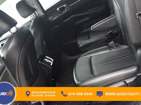 Used 2022 Kia Sorento SX image 14
