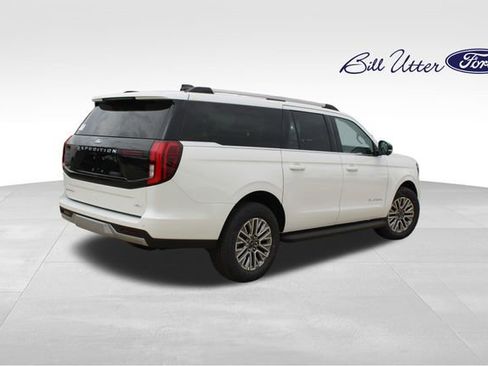 New 2026 Ford Expedition Max Platinum AWD/4WD image 3