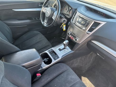 Used 2013 Subaru Outback 2.5i Premium w/ All-Weather Pkg image 13