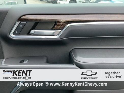 Used 2024 GMC Sierra 1500 Elevation image 26