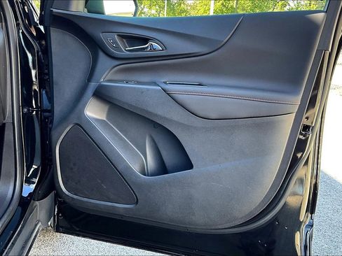 Used 2024 Chevrolet Equinox RS image 23