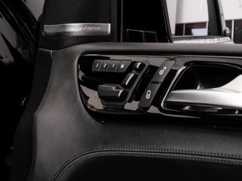 Used 2016 Mercedes-Benz GL 63 AMG 4MATIC image 61