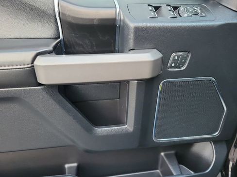 Used 2020 Ford F150 Platinum image 29