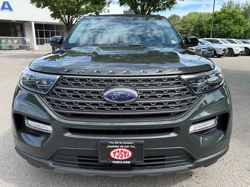 Used 2023 Ford Explorer XLT w/ Equipment Group 202A AWD/4WD image 3