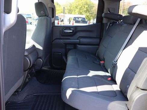 Used 2020 Chevrolet Silverado 1500 Custom w/ Custom Value Package image 17