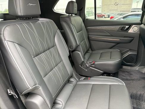 New 2026 Buick Enclave Avenir w/ Super Cruise Package FWD image 22